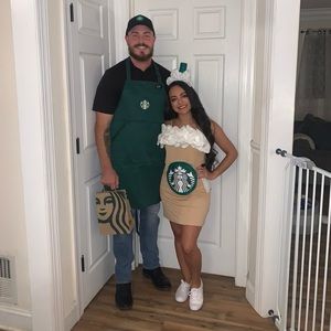 DIY Women’s Starbucks Halloween Costume